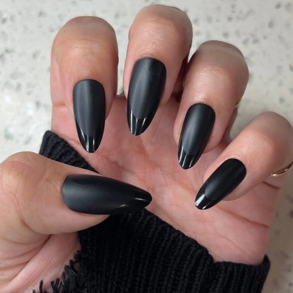 LAVAA Los Angeles press on nails, NIB  set of two - Picture 6 of 11